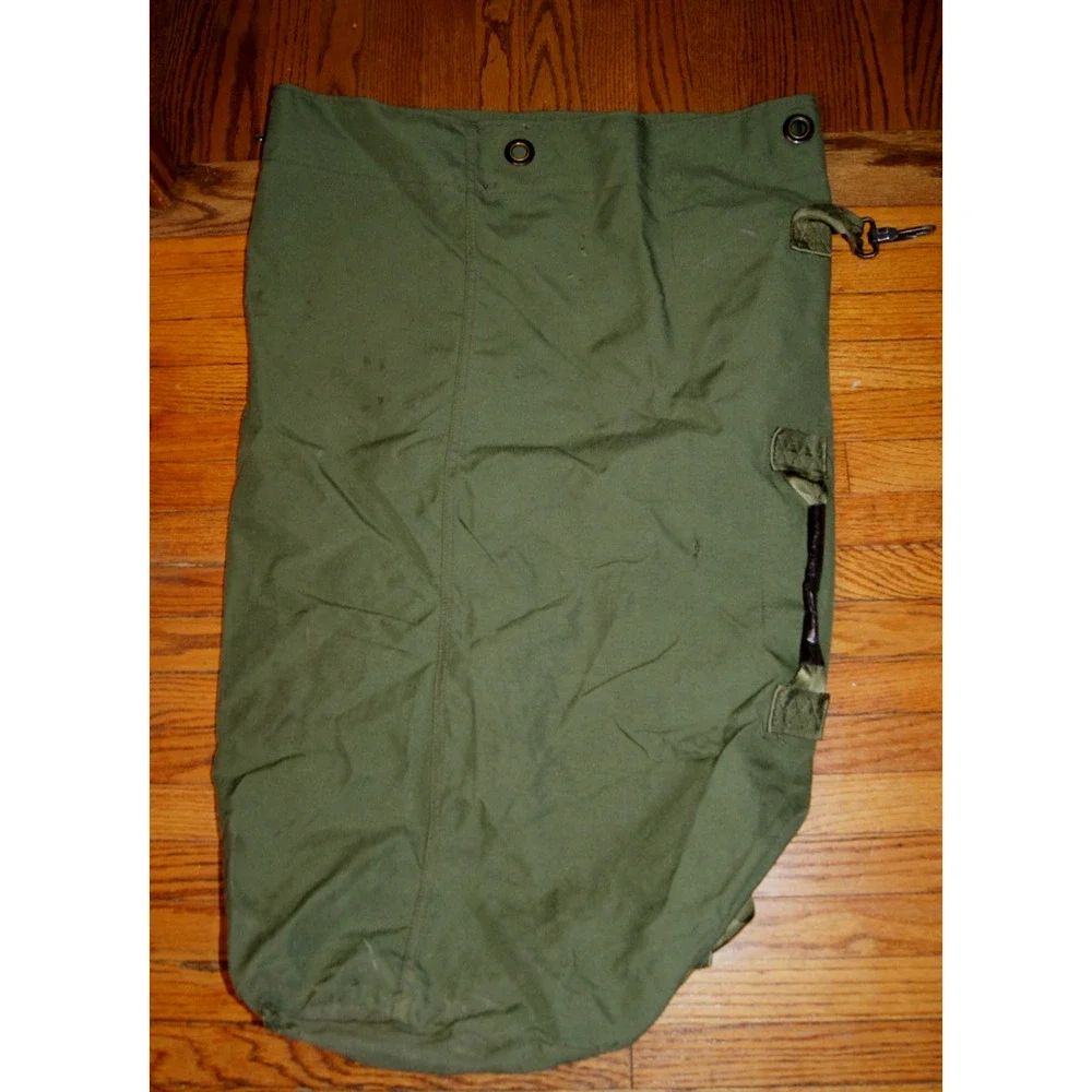 US Military Army Duffel Bag Green Nylon Heavy Duty Camping 35